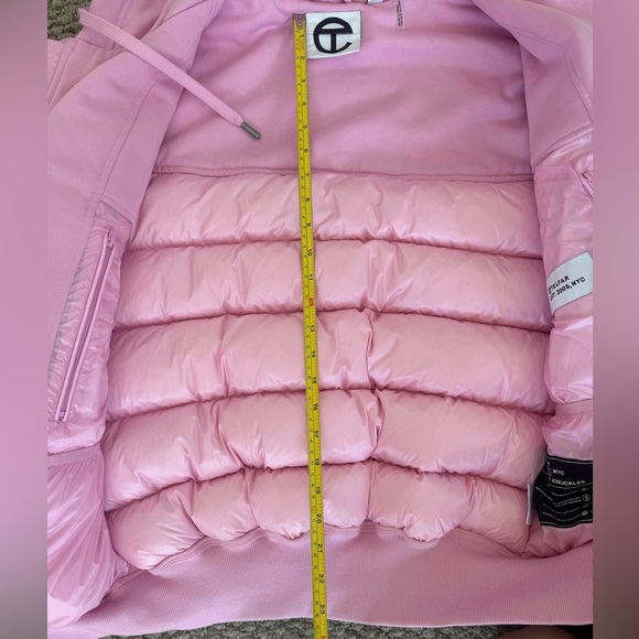 Iconic Pink Telfar Puffer Jacket - Picture 6 of 11